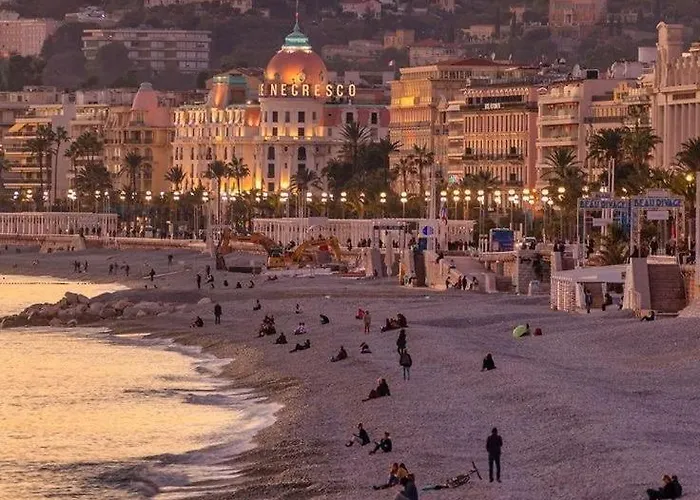 Tres Cosy, En Plein Centre-ville, Proximite Plage, Centre * Nice